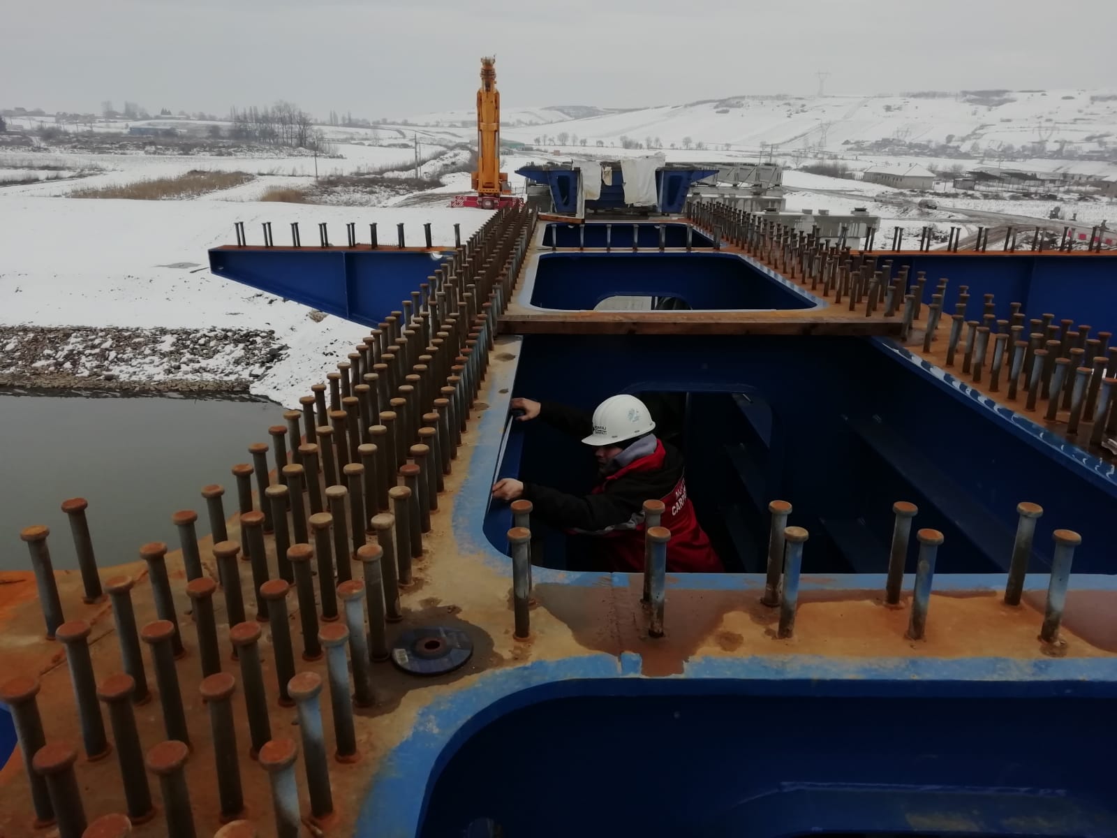 Productie si montaj pod metalic autostrada Tg Mures-Cluj