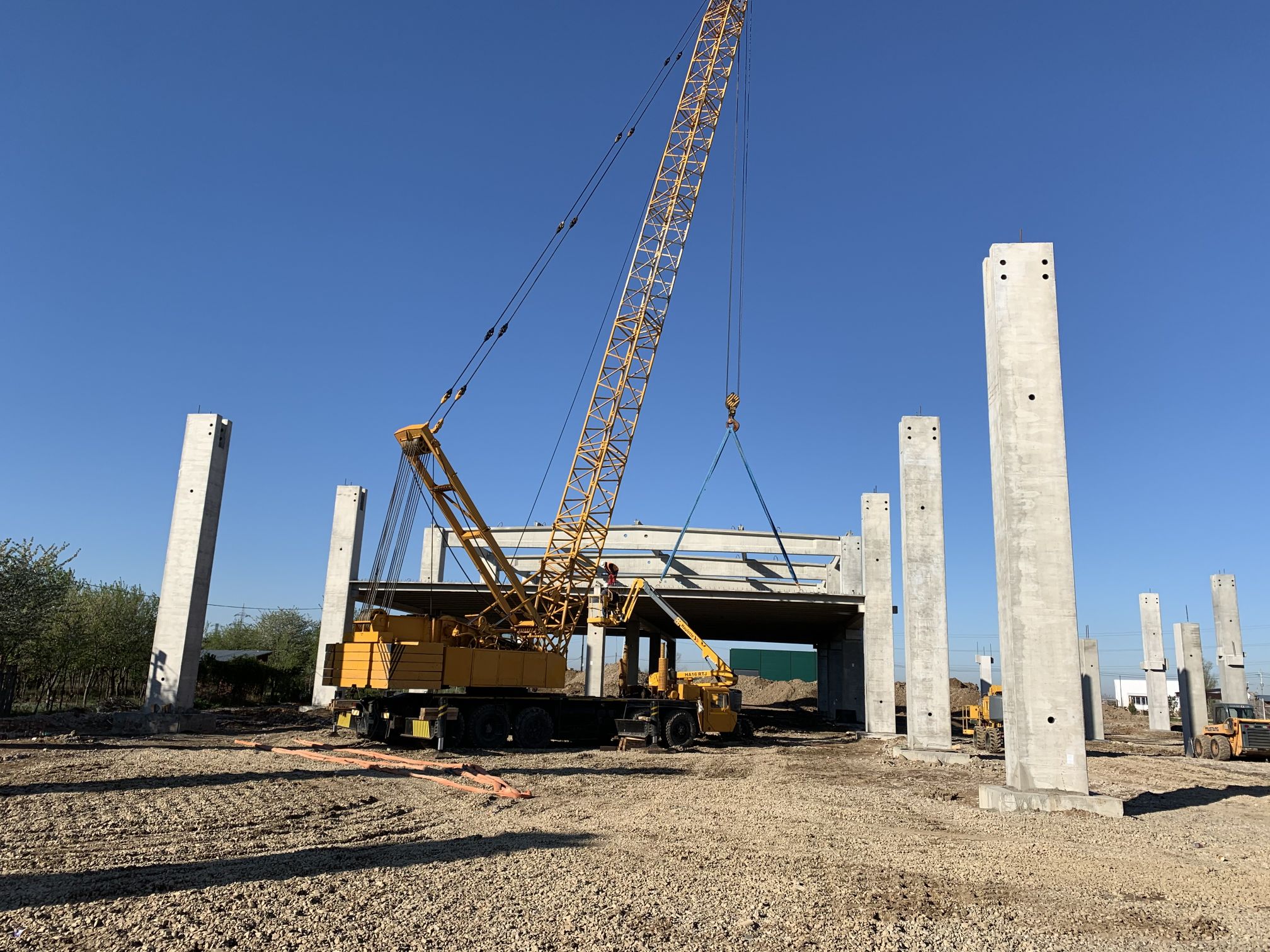 Antreprenoriat general hala productie si office Ledmax