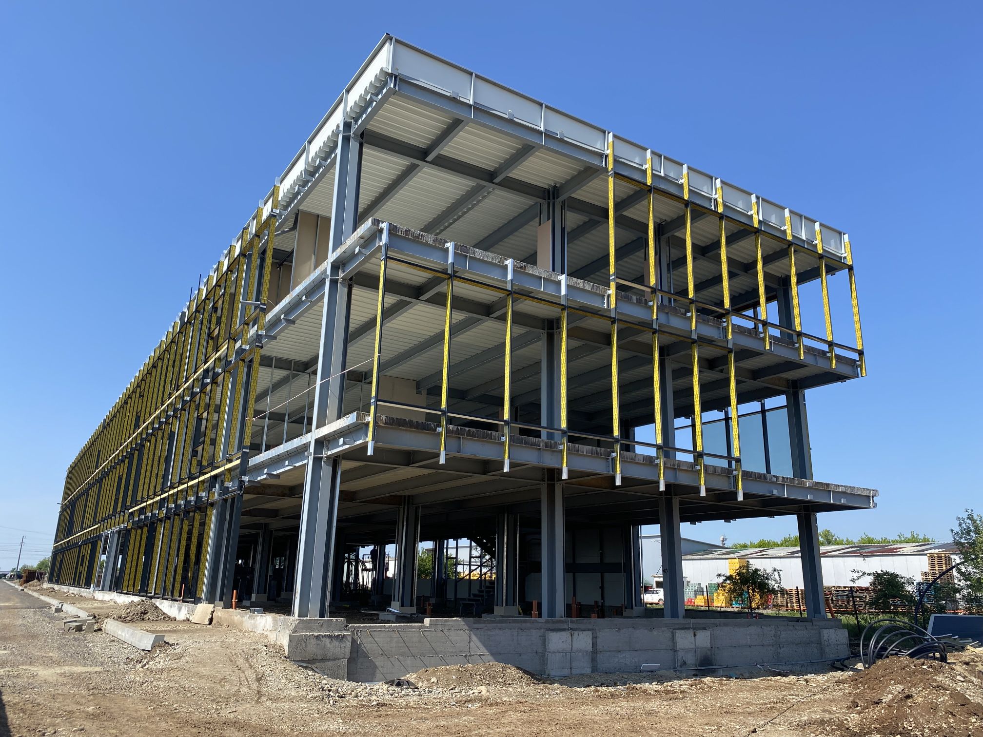 Antreprenoriat general cladire office pt OMVP